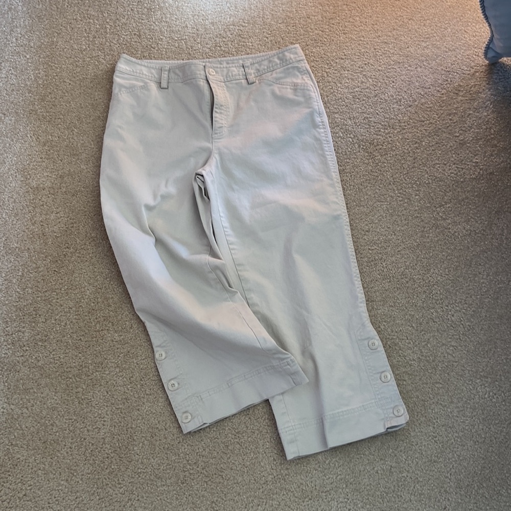Rafaella tan Capri. Size 10